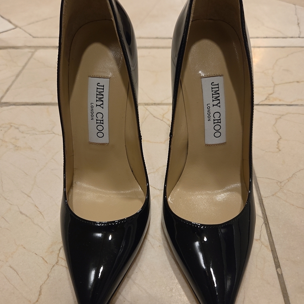 Jimmy Choo Shiny Black Pumps